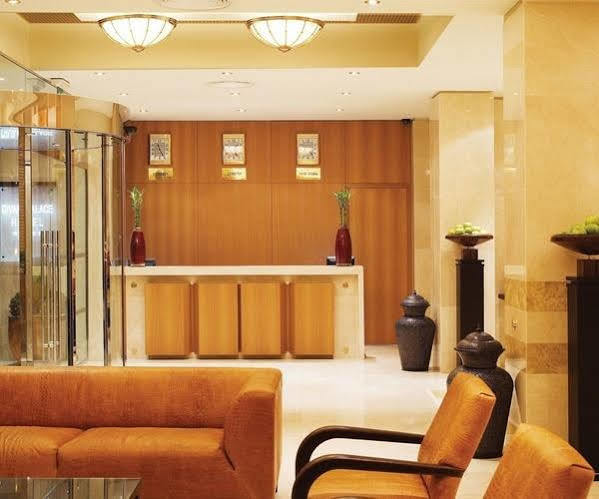 Divani Palace Hotel
