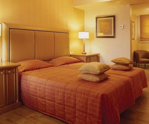Divani Palace 5*